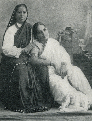 Photo of Gurubai  Karmarkar with a patient,c.1915. Congregational Library Exhibit