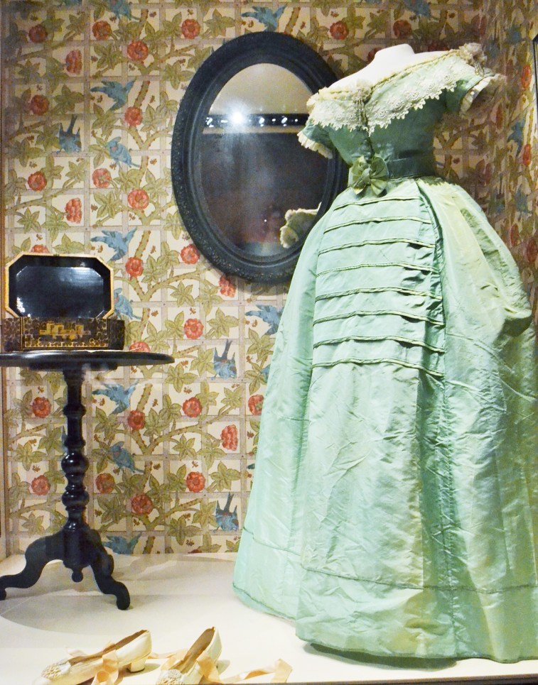 Chemist Carl Scheele invented the first colorfast green dye in 1778 by combining poisonous arsenic with copper. Cheap and beautiful green dyes became very popular throughout the nineteenth century and were used for all sorts of things: interior decoration, fabrics, shoes, wallpapers, and even children’s toys. This “Emerald Green” ball dress was chemically tested and contains arsenic. Dress: c.1860-1863 (Collection of Glennis Murphy) Shoes: European, 1860s (Collection of the Bata Shoe Museum) 